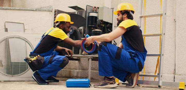 Whether you're opening a new location or modernizing existing electrical installations, our team of master electricians delivers customized solutions that meet the highest standards. We utilize top-tier equipment to ensure the safety, energy efficiency, and overall performance of your electrical infrastructure.